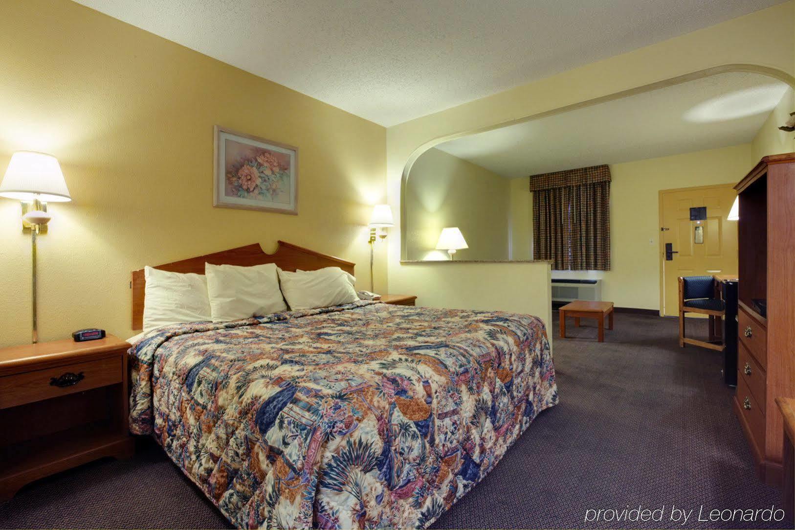 Americas Best Value Inn & Suites - Senatobia Room photo