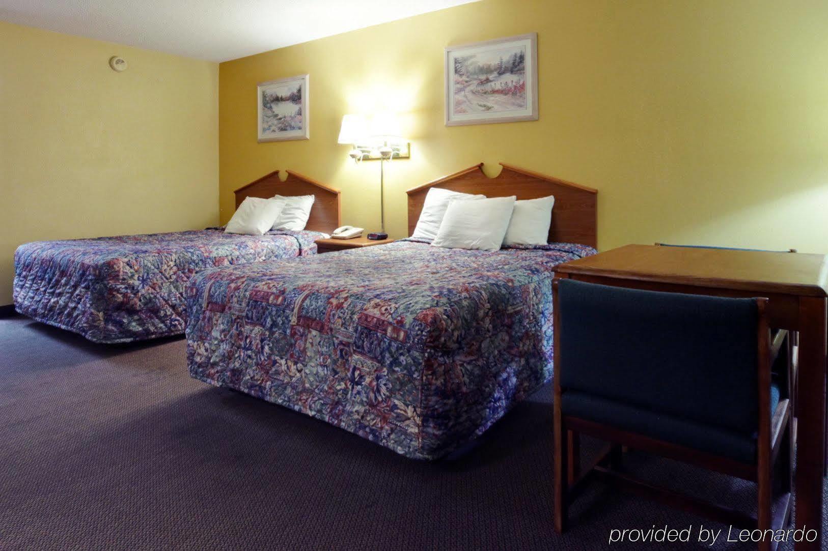 Americas Best Value Inn & Suites - Senatobia Exterior photo